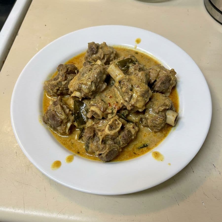 Goat Coconut with Bones