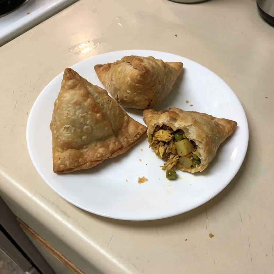 Chicken Samosa (2 pcs)